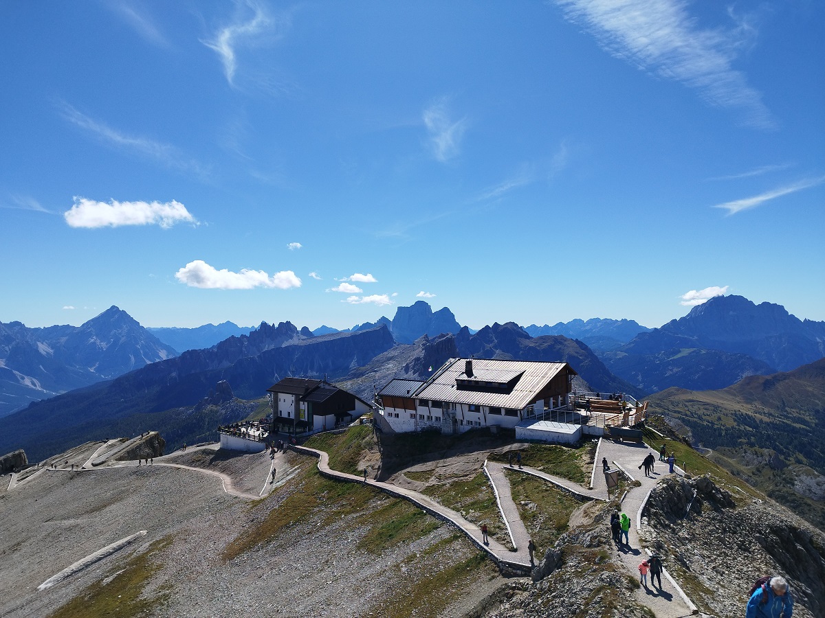 12 Rifugio Lagazuoi 2752
