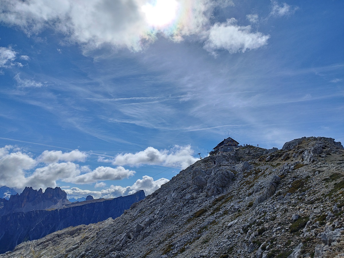 9 Rifugio Nuvolau in sight