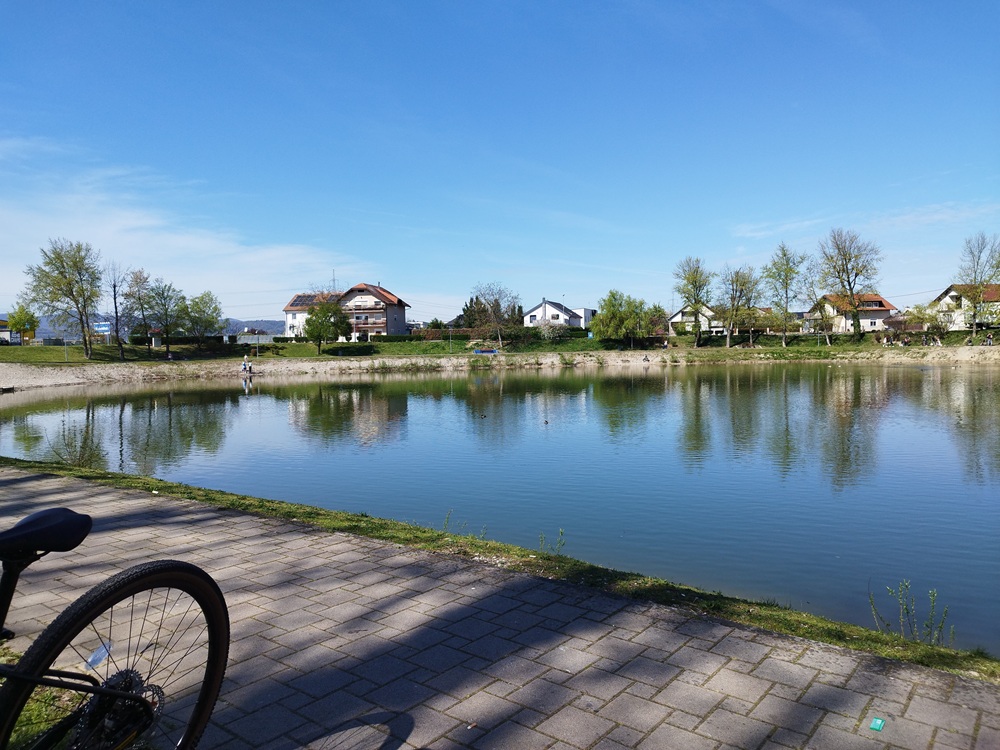 2 Kipišće 2 kipišće